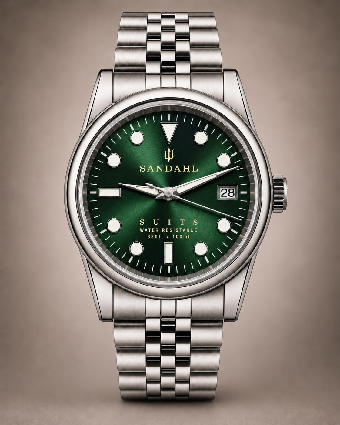 SANDAHL SUITS Regent Green with a green dial and stainless steel Jubilee bracelet, viewed from the front.
