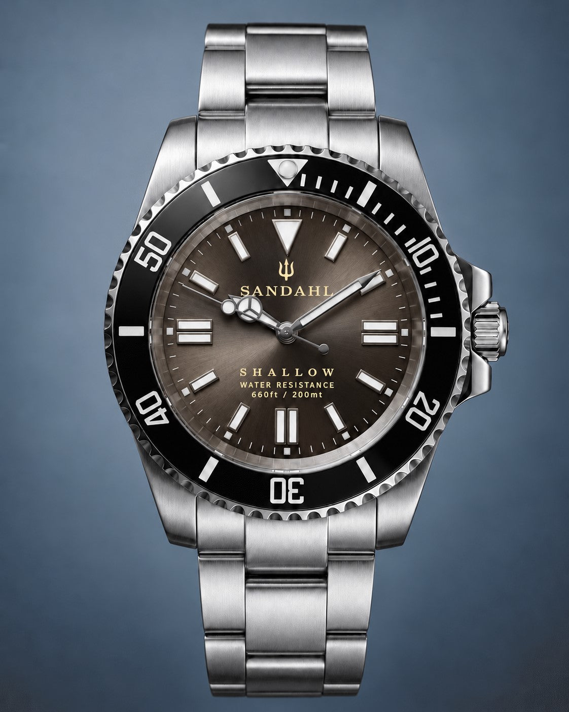 SANDAHL SHALLOW Granite Grey dive watch with granite grey sunburst dial and stainless steel bracelet, front view.