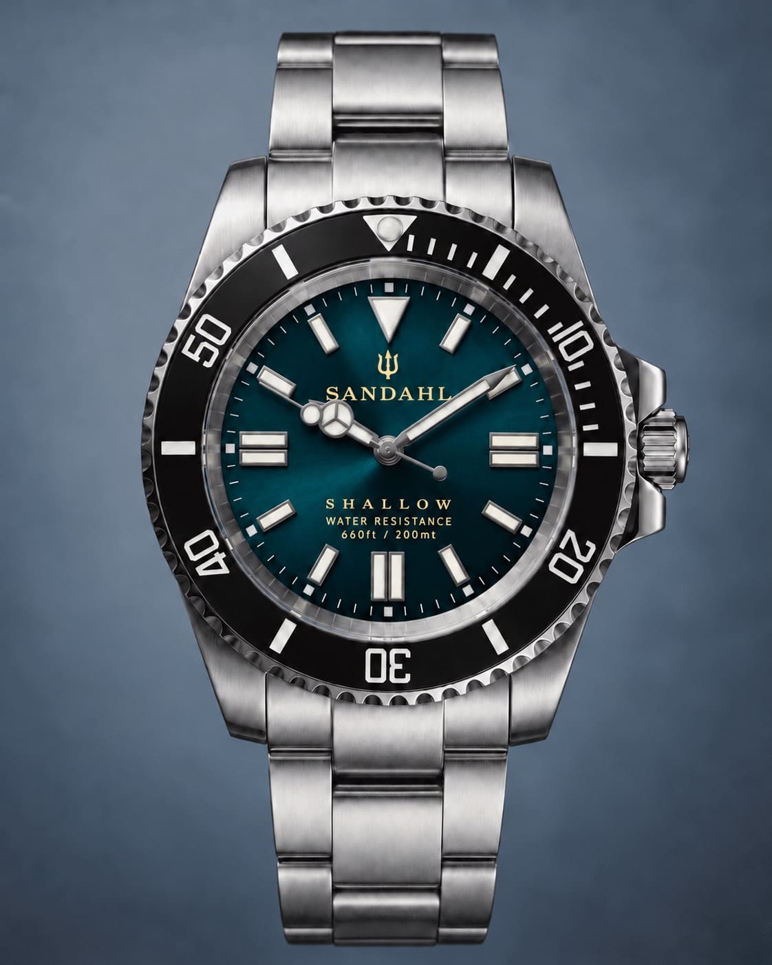 SANDAHL SHALLOW Skagerrak Teal dive watch with teal sunburst dial and stainless steel bracelet, front view.